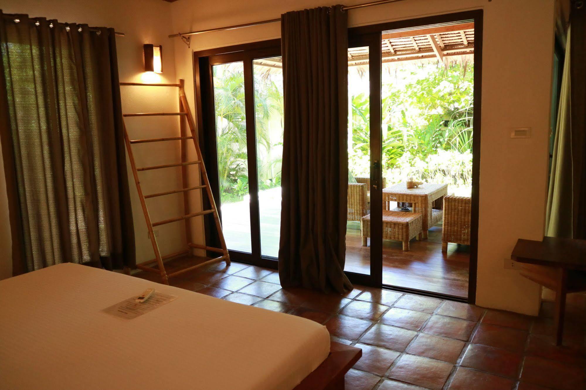 El Nido Mahogany Beach Extérieur photo