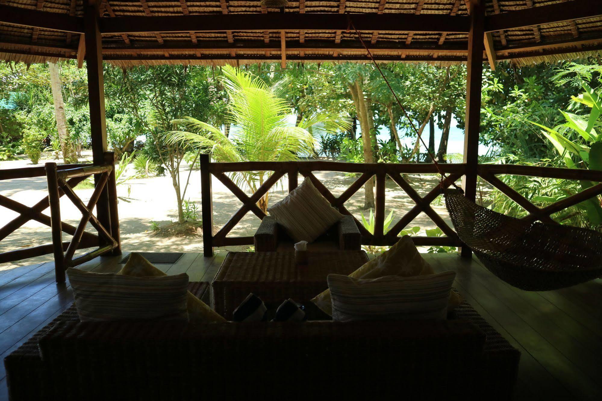 El Nido Mahogany Beach Extérieur photo